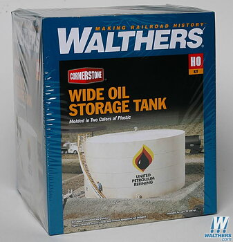 Wide Oil Storage Tank w/Berm