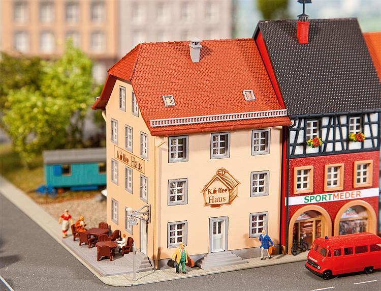 Stadshus med Café