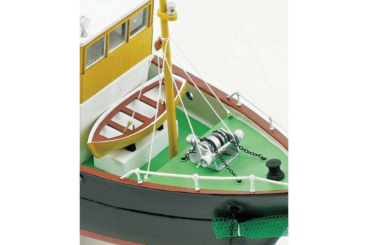 YMER , wooden construction kit w. plastic hull(1:60) - 3