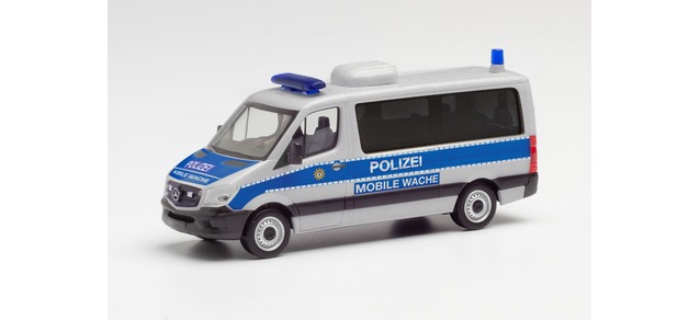 MB Sprinter 13 buss 'Polizei B