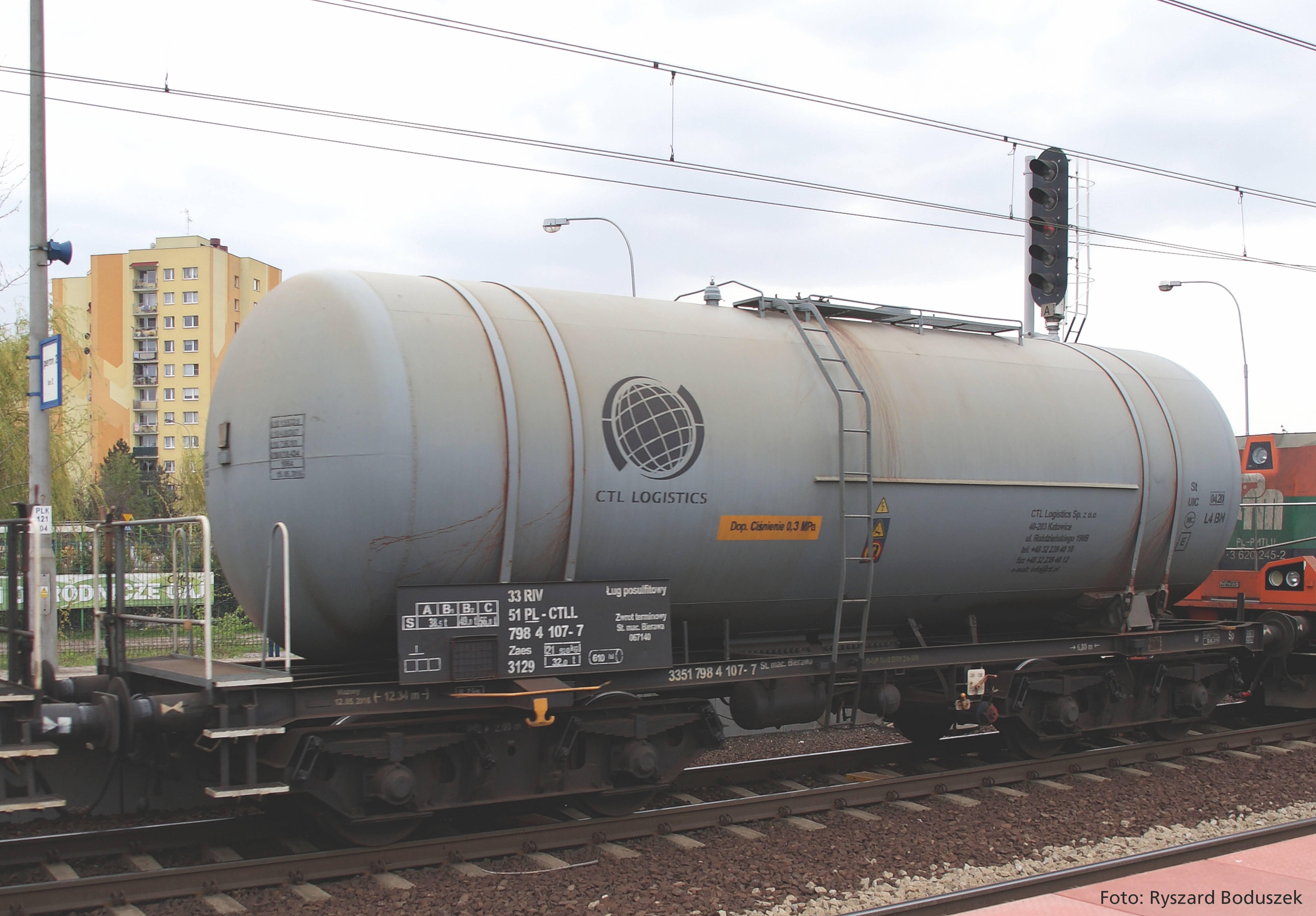 Set: 2x tankvagnar 406Ra Zaes - 2