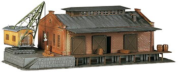 Freight Shed with crane, Faller