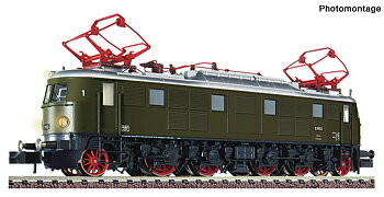 Electric locomotive E 19 02