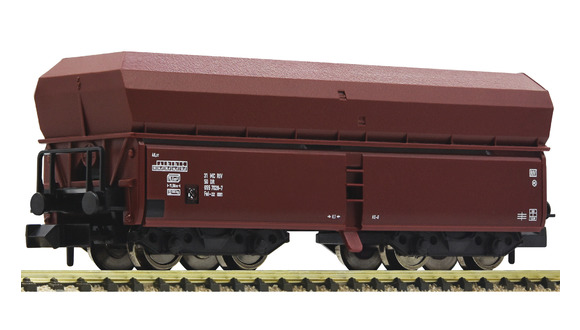 Self unloading hopper wagon