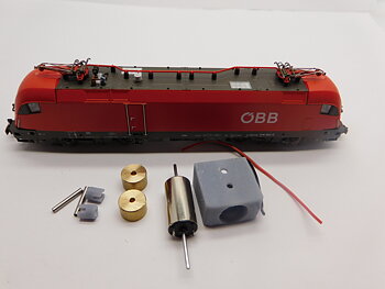 DB BR 182, ÖBB 1016/1116/1216, HKX ES 64 U2, MAV 470, GySEV 1047.5, CFI BR 190, Fuori Muro BR 190 - Flm met cardan