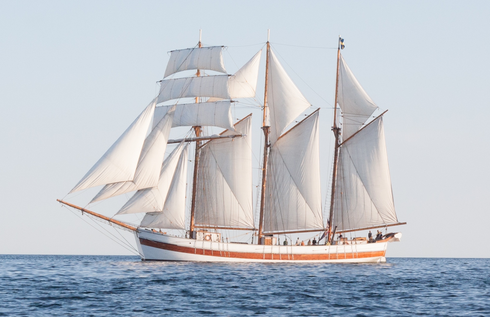 The Schooner Vega 1/35 (87 cm) - 3