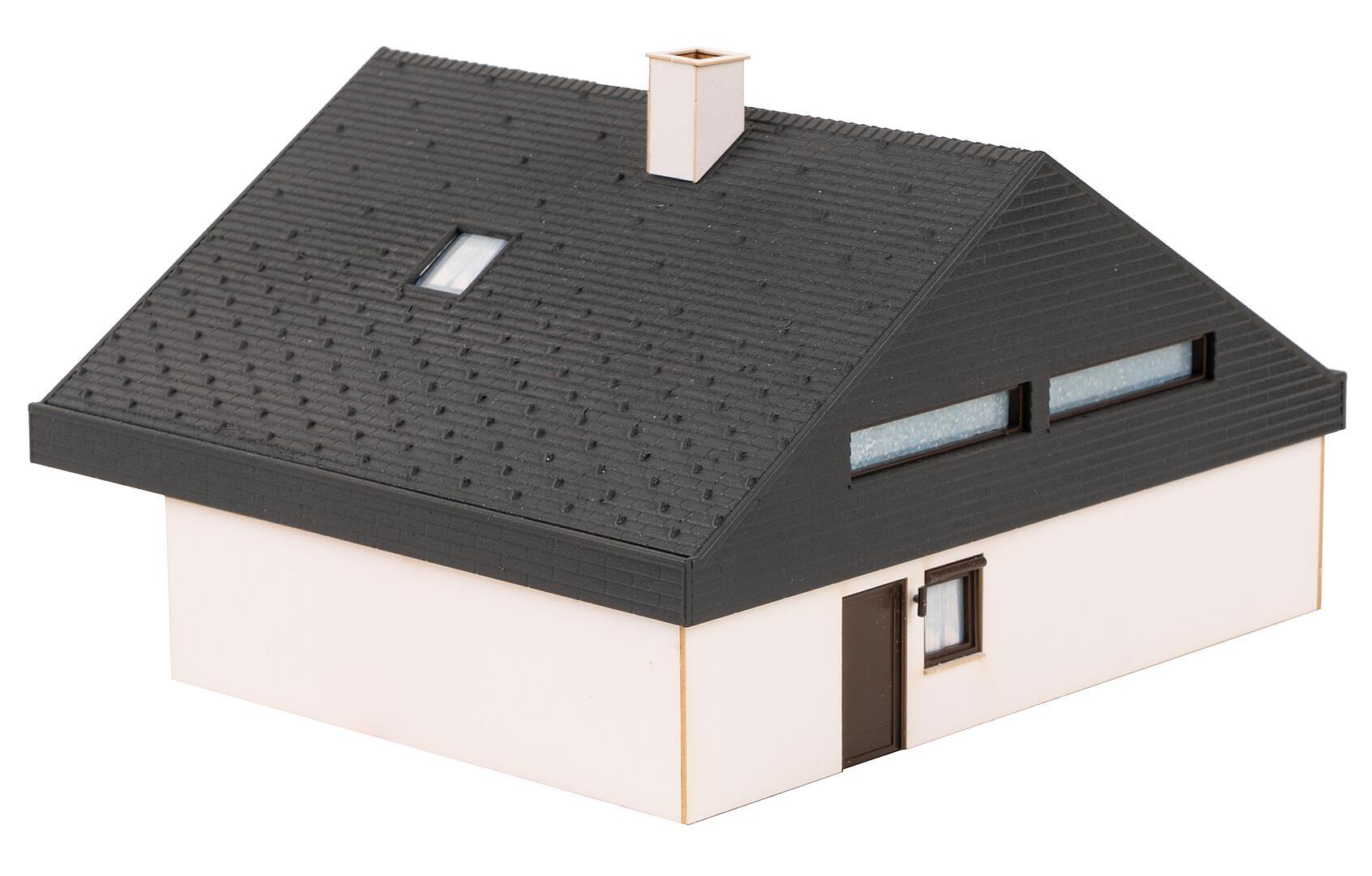 Architect’s house with sheets roof - 3