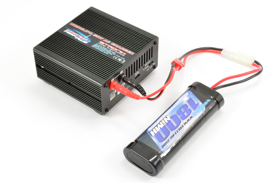 Etronix Powerpal Peak Plus AC NiMH, LiPo 1/3/5A Charger - 3