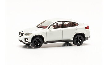 BMW X6, vit, svarta fälgar