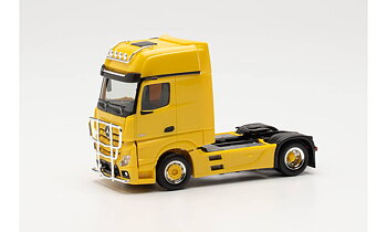 MB Actros Gigaspace `18 dragbil 2a, gul