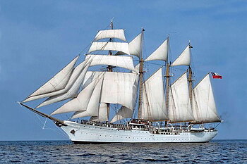 Skonaren Esmeralda, träbyggsats (1:100)