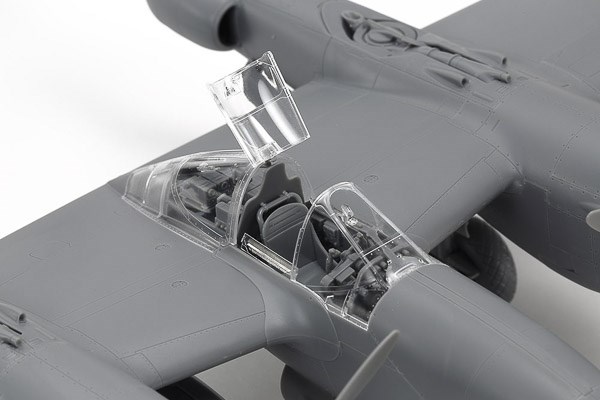 Lockheed P-38J Lightning 1/48 - 4