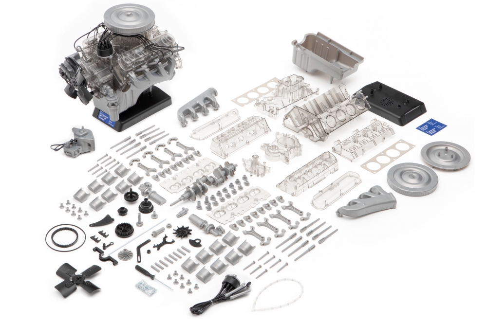 Ford Mustang V8-Motor Bausatz 1/3 - 4