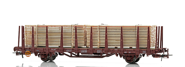 Stolpvagn NSB Kbps 21 76 335 3 741-0, last med plank