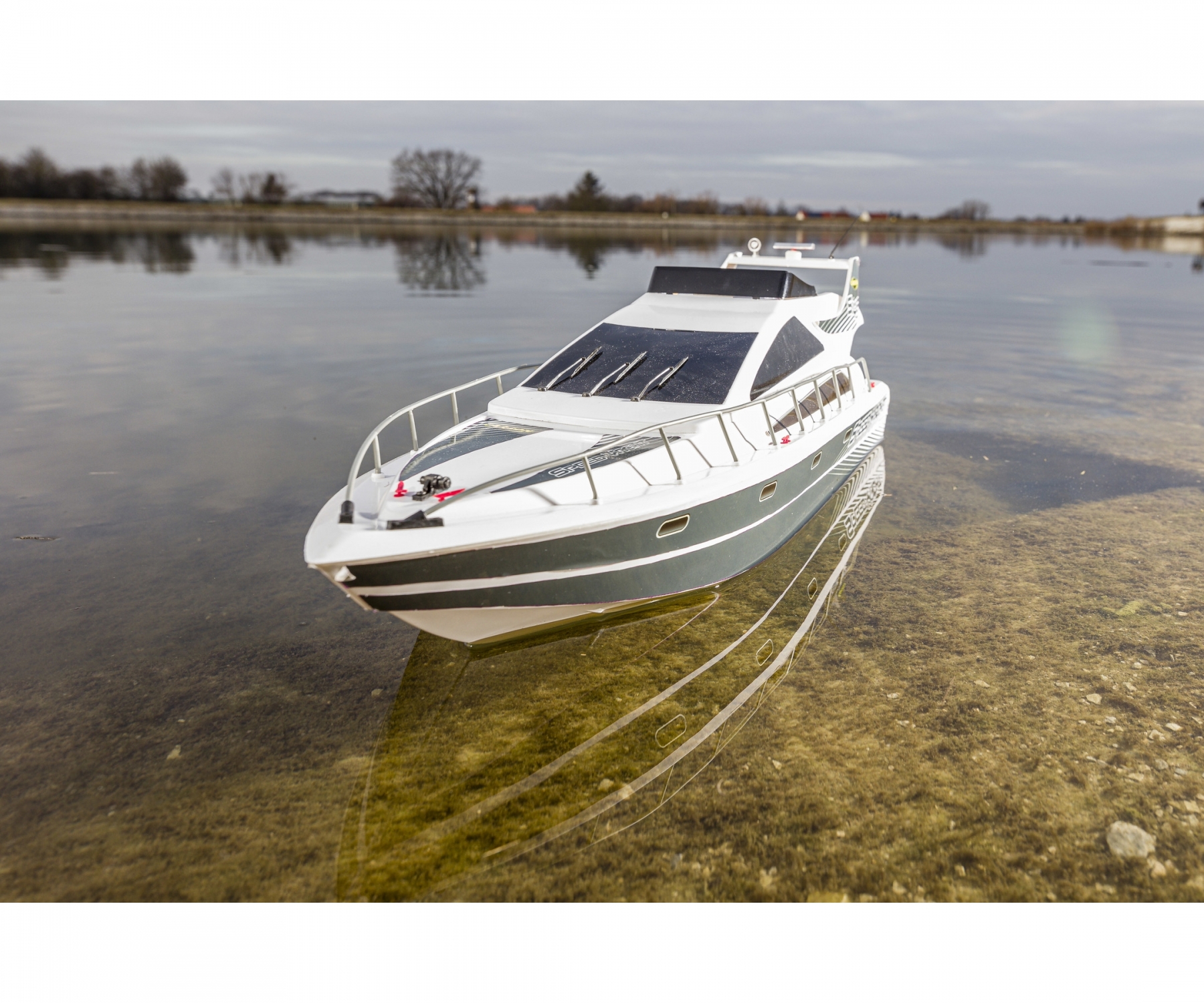 Speed Yacht 2.4G 100% RTR - Habo Hobby