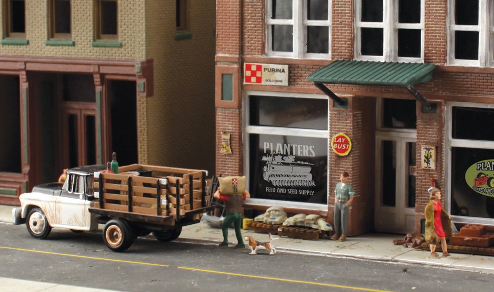 Henry's Haulin', Woodland Autoscenes - 2