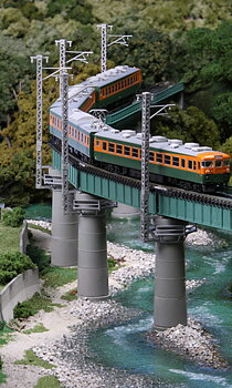 Brücken-Set R448-60°  m. Gleis gebogen, grün