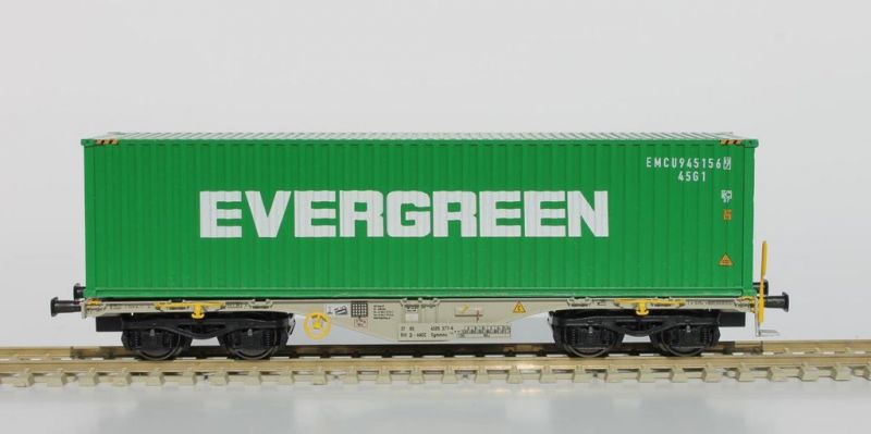 VTG/AAEC  Sgmmns 40 loaded with a 40ft HC container Evergreen