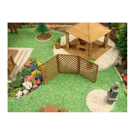 Avskiljare i trädgården II, laser cut 1/87