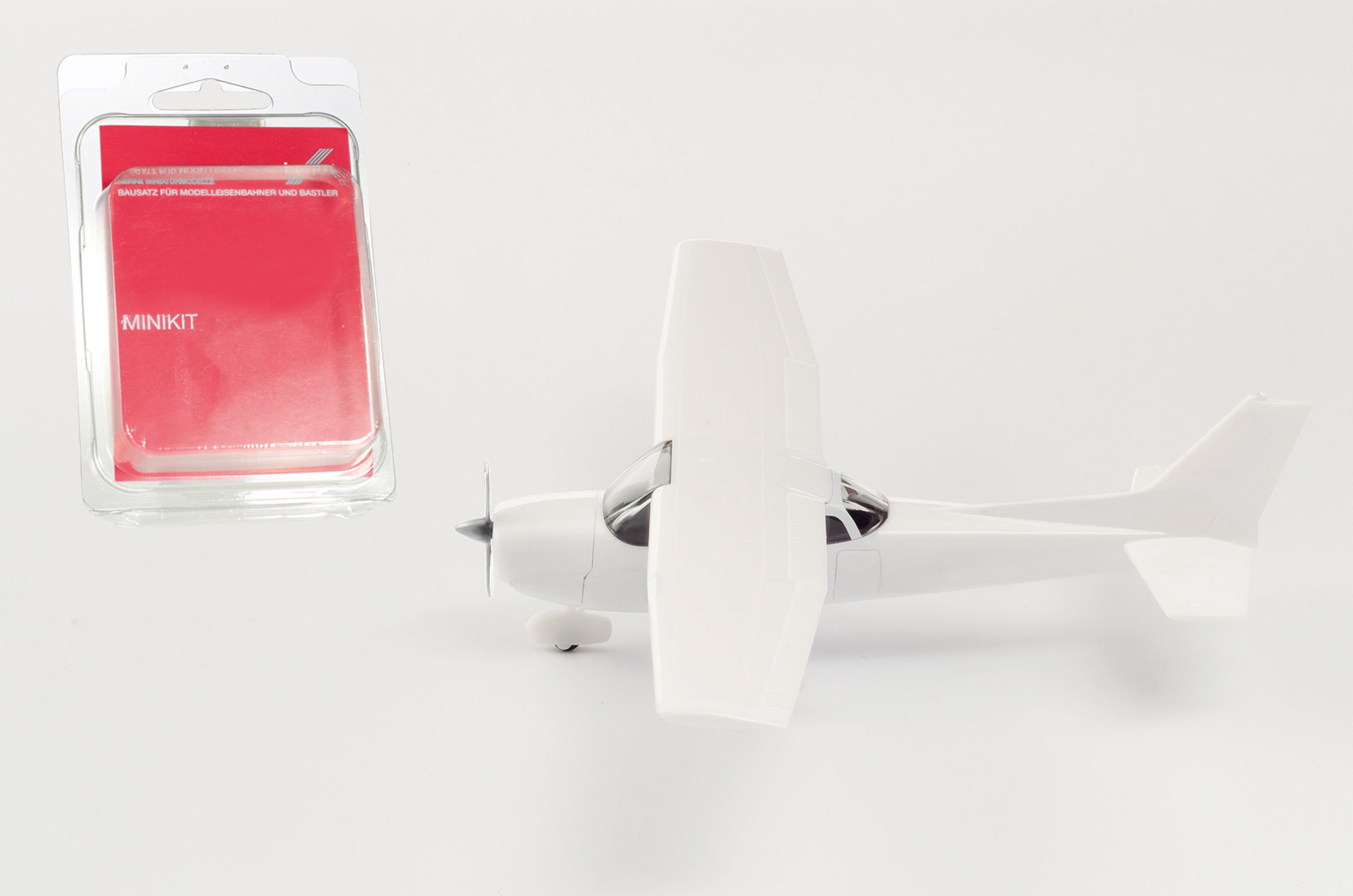 MiKi Sportflygplan, silverpropeller