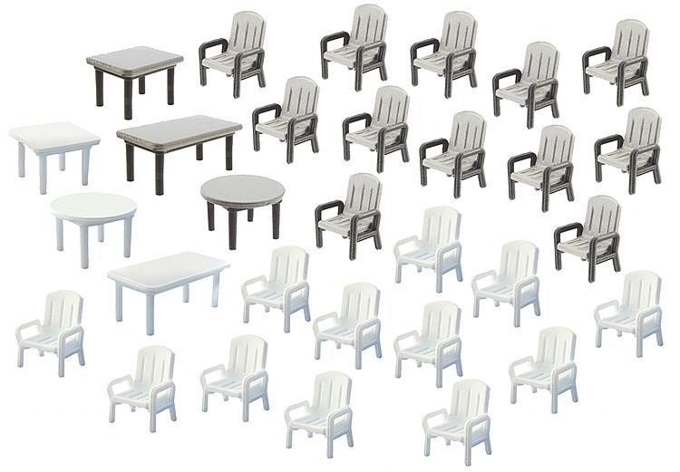 Trädgårdsmöbler (6 bord, 24 stolar)