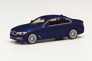 BMW 5er Limousine, tansanitblå