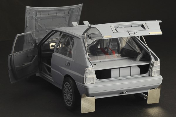 Lancia Delta HF Integrale 16V 1/12 - 5