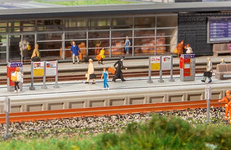 Modern platform with accessories