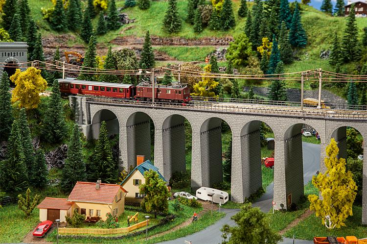 Viaduct set, two-track, straight