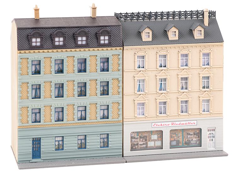Stadthäuser mit Elektrofachge - 2