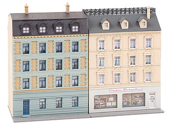 Stadthäuser mit Elektrofachge