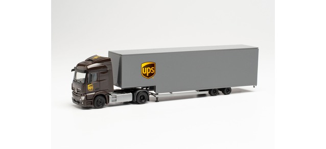 MB Actros Streamspace 2.3 Jumbo box semitrailer 'UPS'
