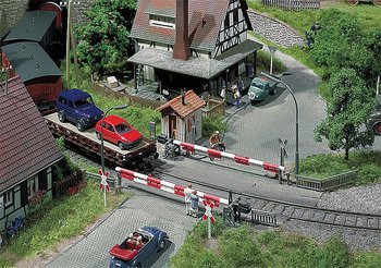 Järnvägsövergång m bommar