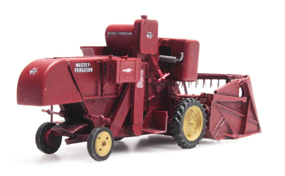 Combine MF 830 - 4