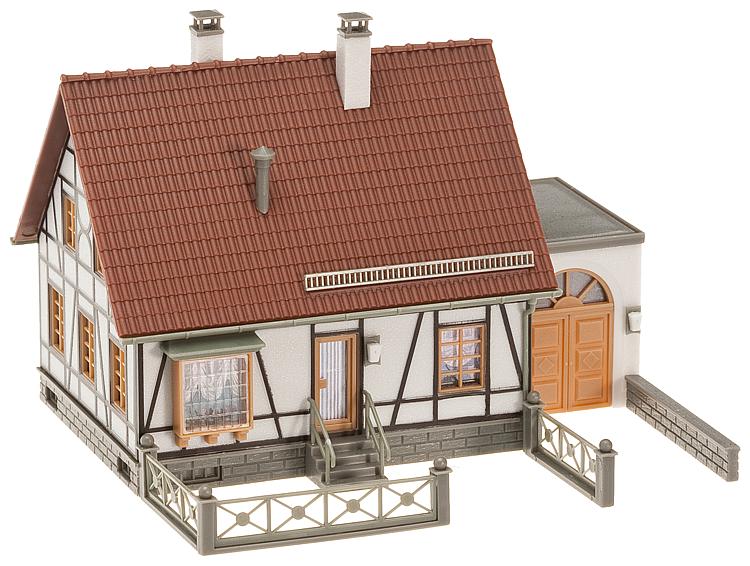 Fachwerkhaus mit Garage - 2