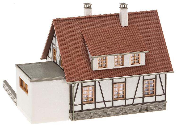 Fachwerkhaus mit Garage - 3