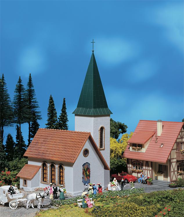 Kyrka till litet samhälle