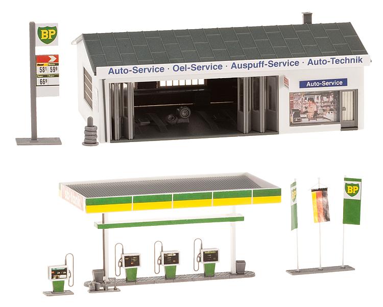 Tankstelle mit Servicegebäude - 2