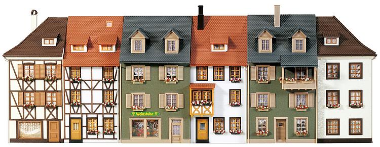 Hus i relief, 6st - 2