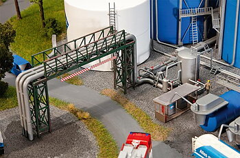 Rohrleitung mit Abfüllanlage
