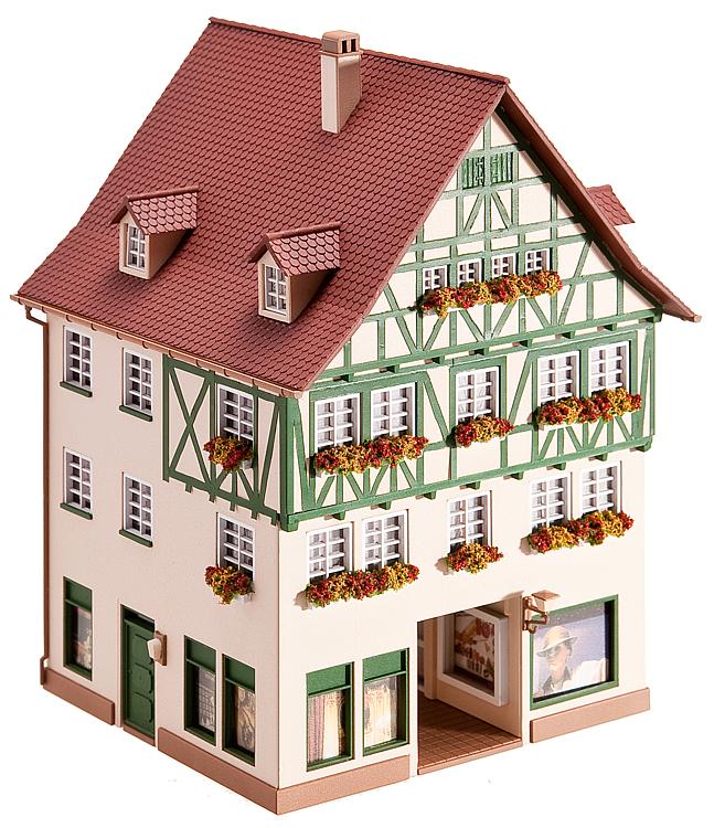 Stadthaus mit Passage