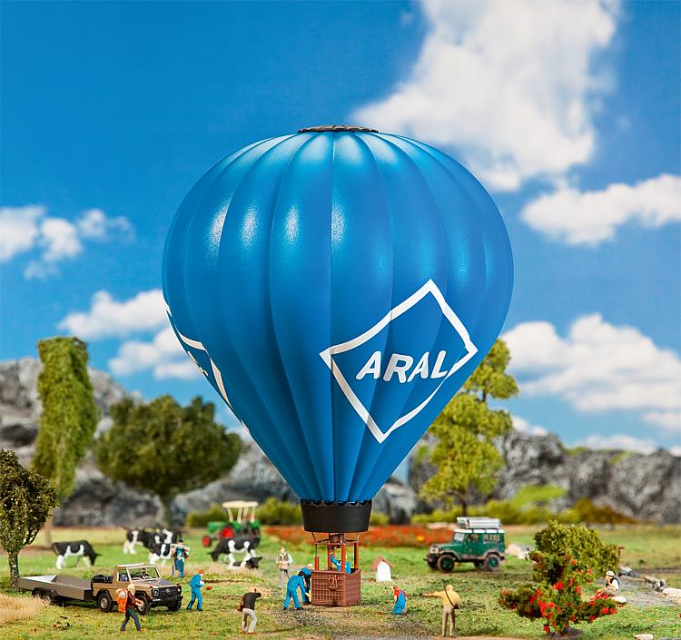 Heißluftballon mit Gasflamme