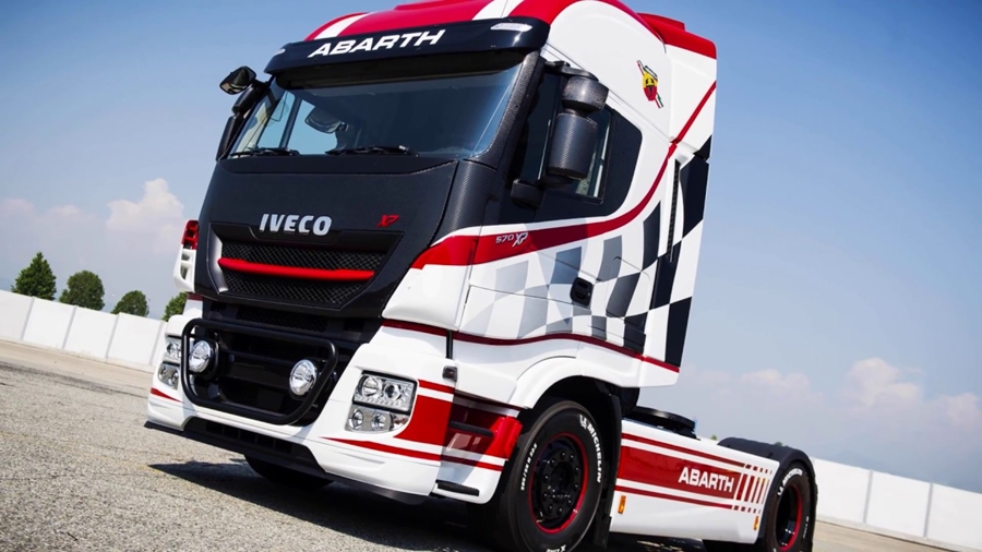 Iveco HI-Way E.5 'Abarath' ShowTrucks, 1/24