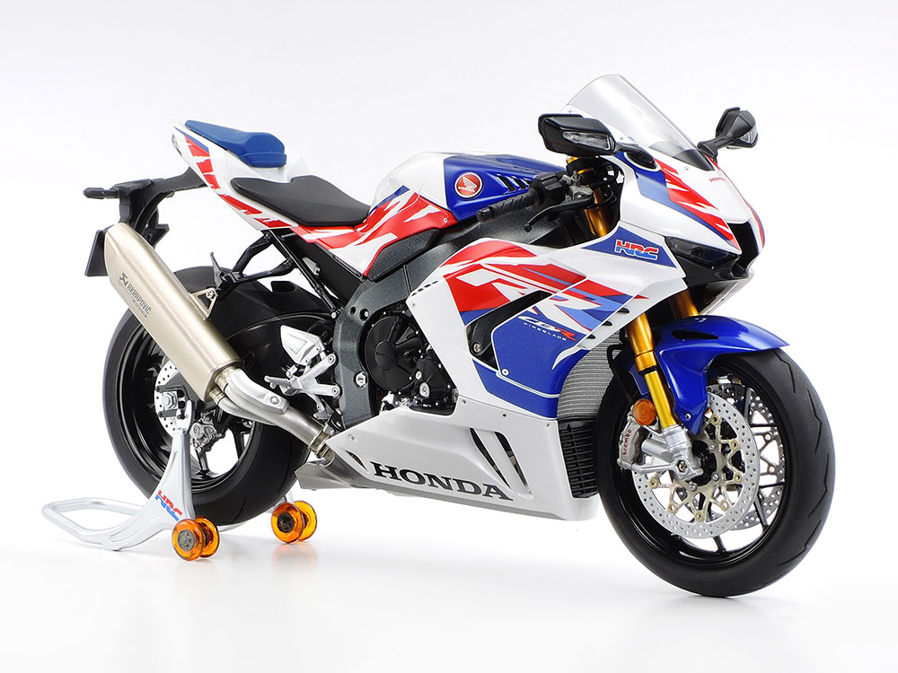Honda CBR1000RR-R Fireblade, 1/12