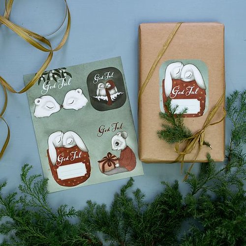Paketinslagning av ett paket Julklapp!  Välj mellan många olika kort! Beställ det antal du önskar få inslagna!  - 15