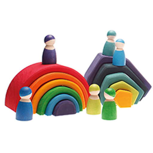 Regnbågsvänner i trä från Grimms