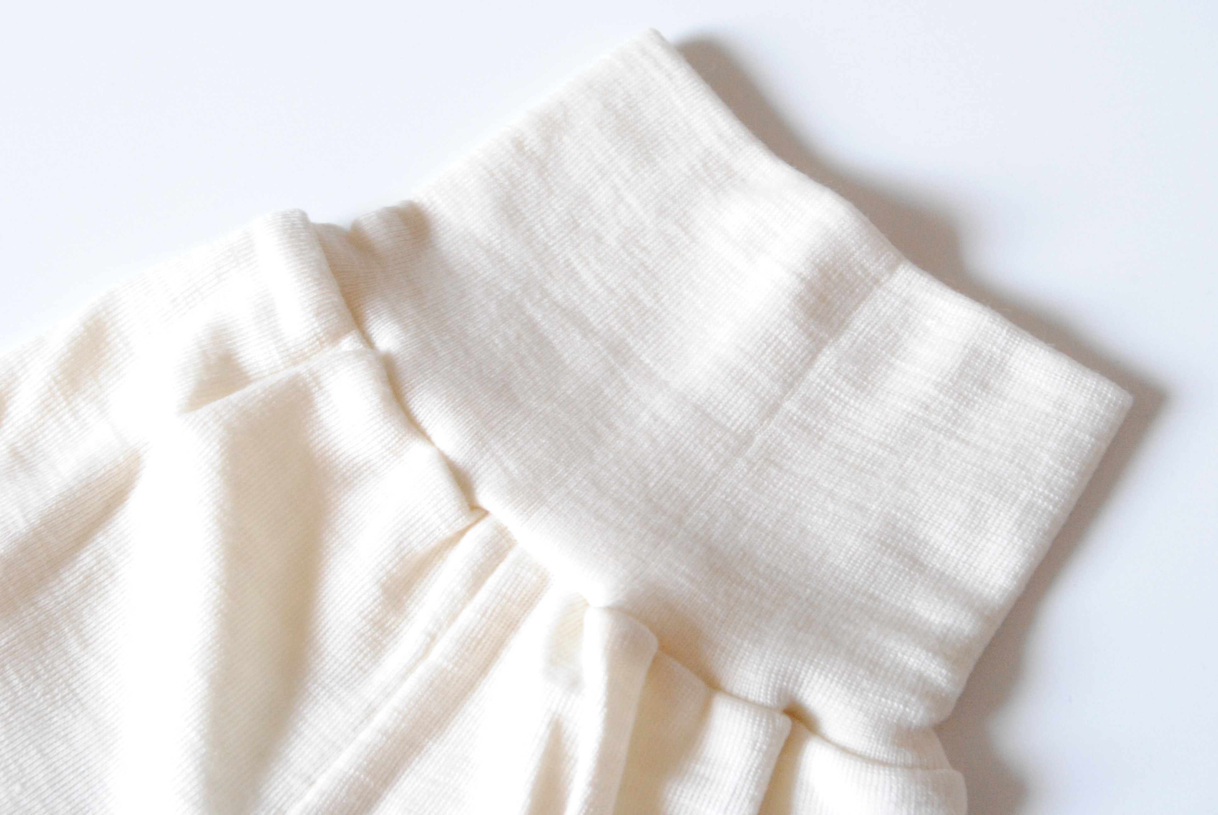 Engel Natur ullsilke byxor baby GOTS-certifiered  - natur - närbild mudd