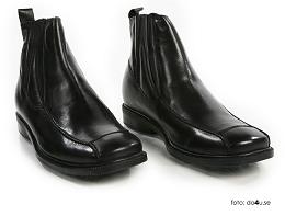 Ankelsko i svart läder, Hush Puppies