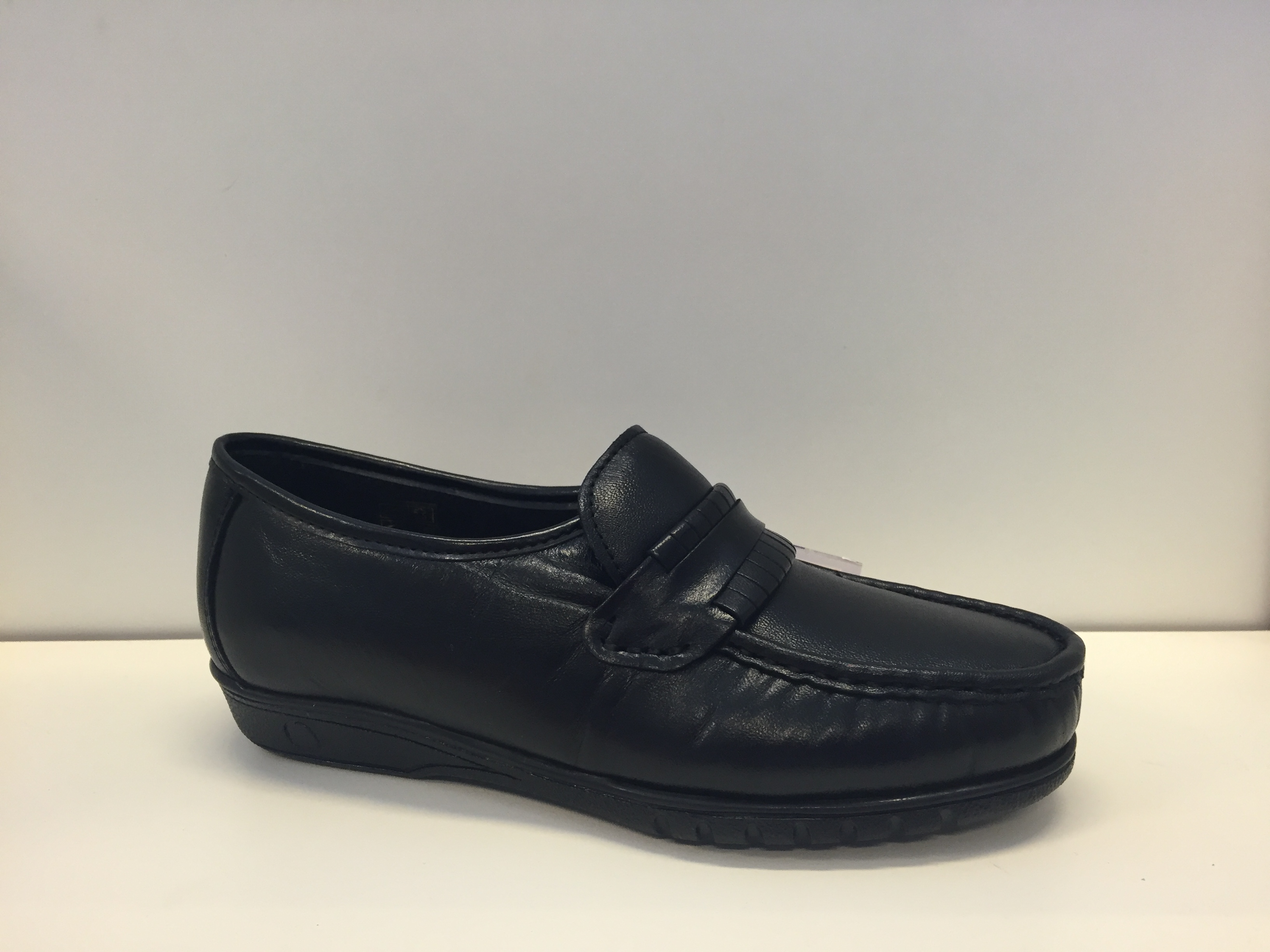 Promenadek, dam. Mjukt nappaskinn,svart loafermodell. - 2