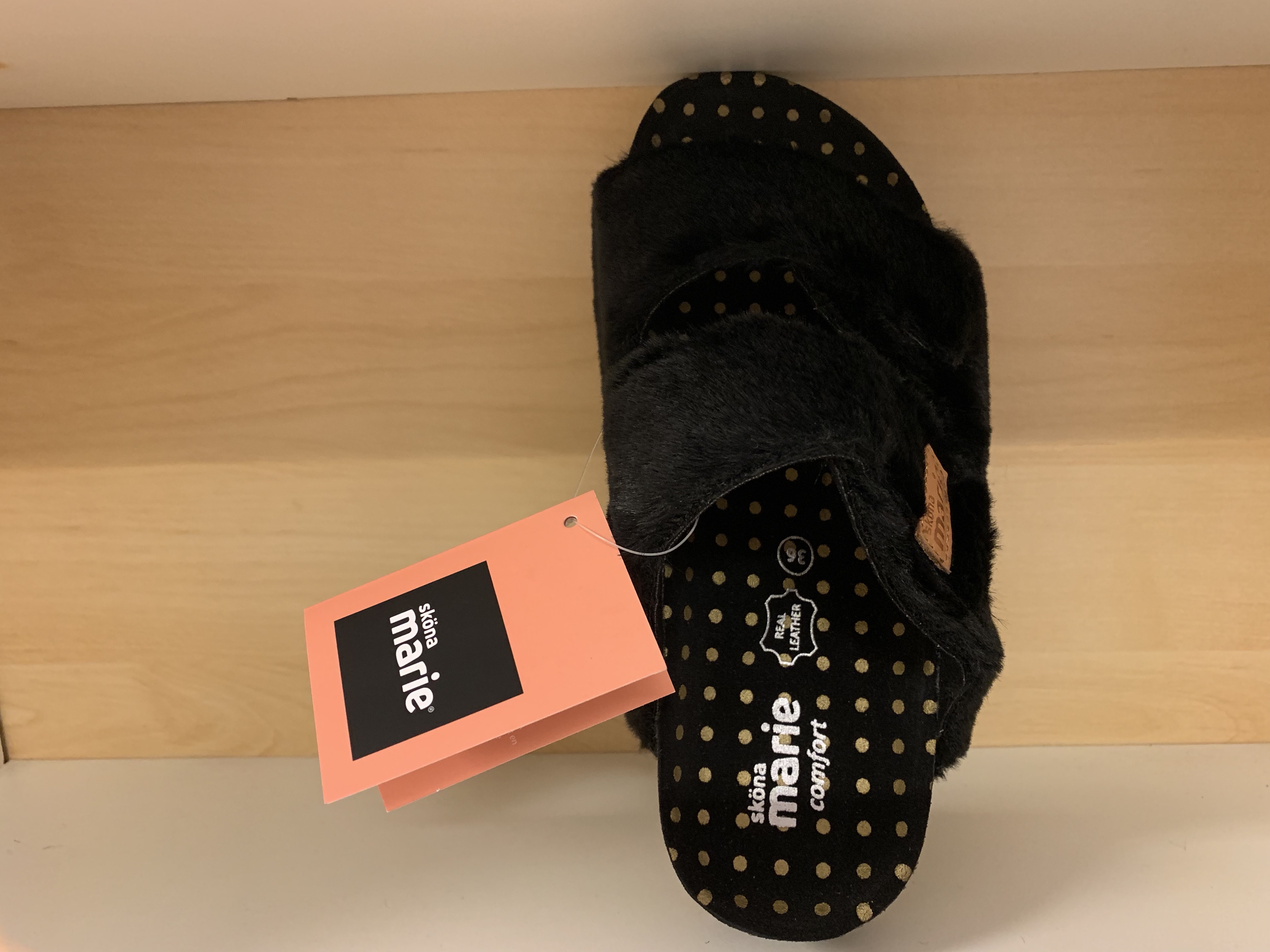Damsandal  "Sköna Marie" med svart lurv. Kardborband och uppbygd innersula. - 2